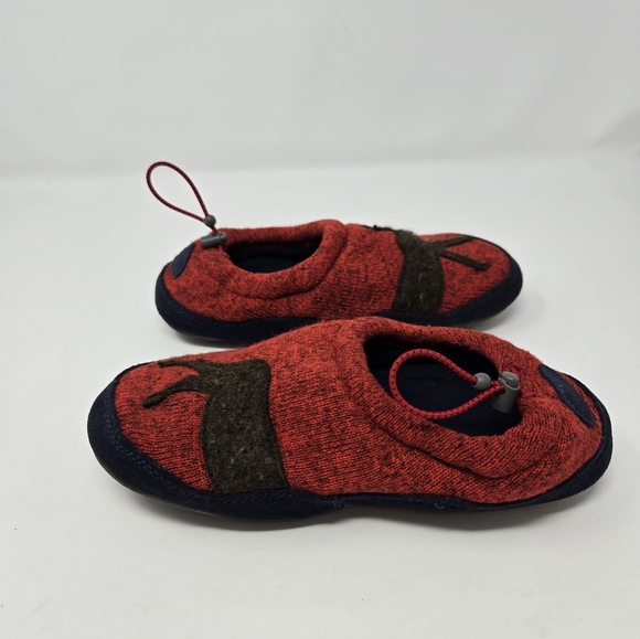 L.L. BEAN SWEATER FLEECE SLIPPERS MOTIF DEEP GARNET MOOSE KIDS YOUTH SIZE 1-2 - Picture 5 of 16